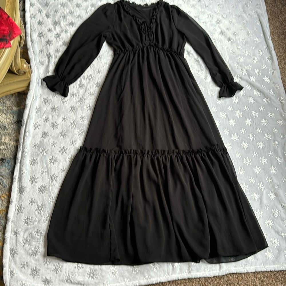 elegant black dress